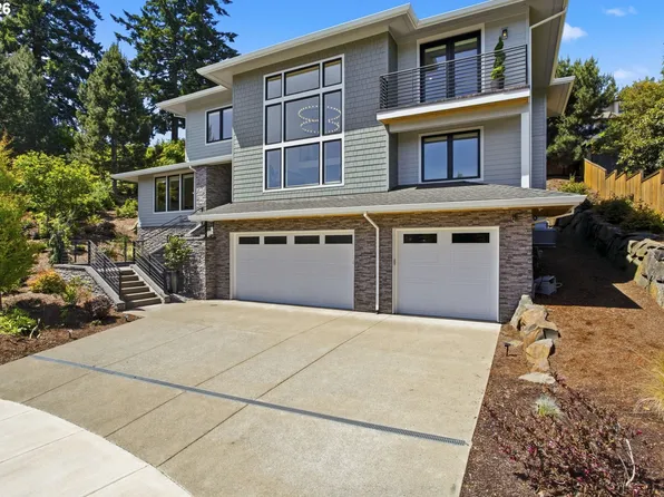18165 Siena Dr, Lake Oswego, OR 97034
