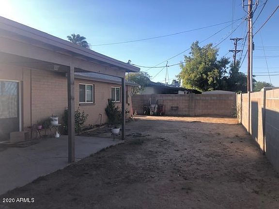 3rd image of 2917 N 44th Ln