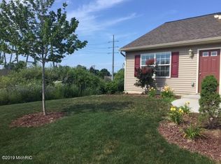3513 Greenly Ct, Holland, MI 49424