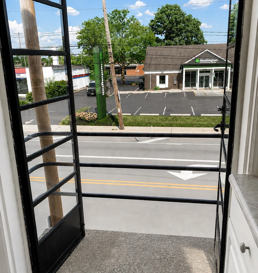 Studio, 600 sqft, $800 — Photo 2