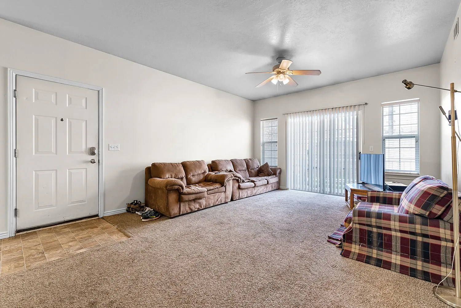 3 bed, 1205 sqft, $625 — Photo 3