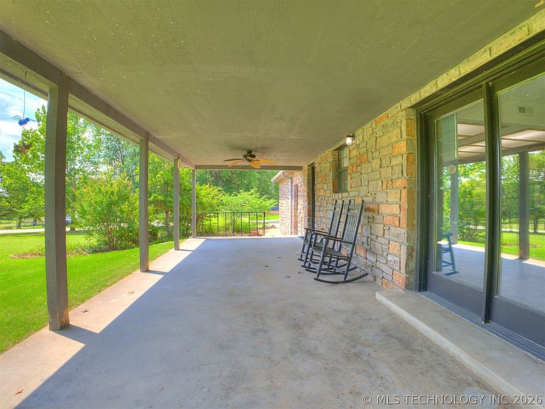 Listing photo 5