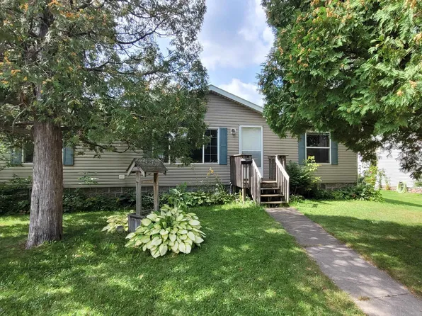 113 16th St, Cloquet, MN 55720