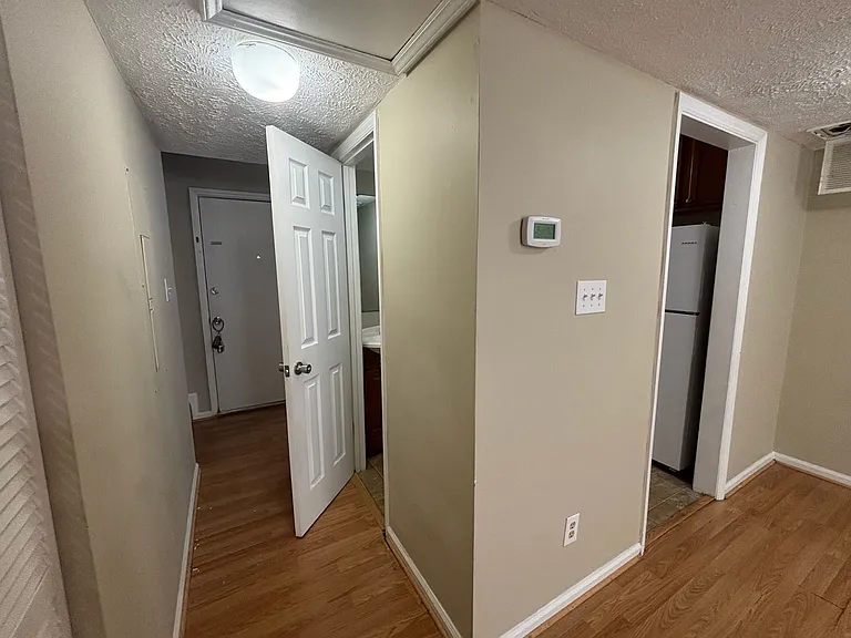 422 Kirkcaldy Ct #1 — Photo 16