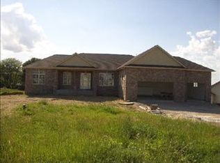 11514 Ridgecrest Dr, Roscoe, IL 61073