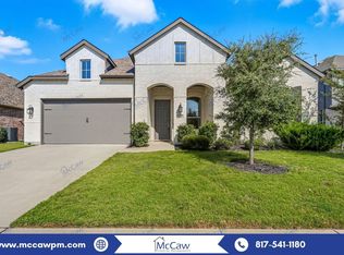 1054 Canterbury Ln, Forney, TX 75126