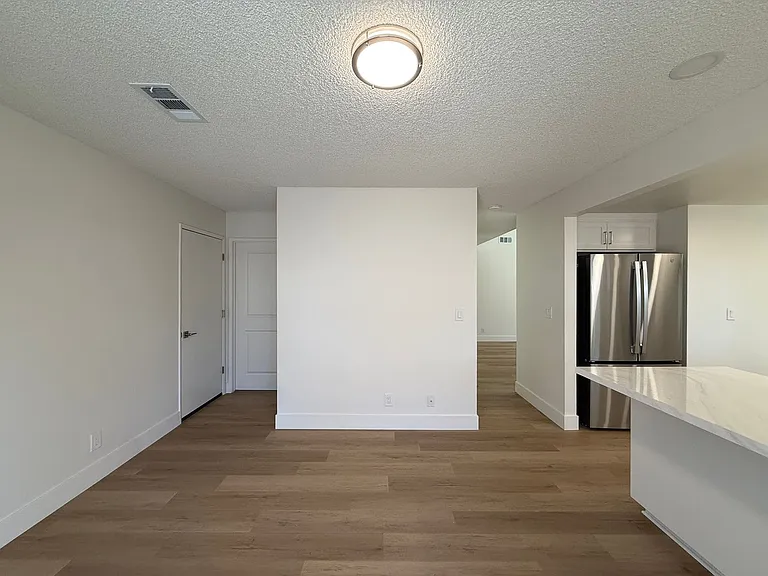 1120 Village Dr — Photo 30