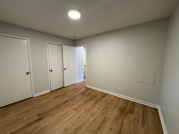 5th image of 3600 Mosby Dr #3602