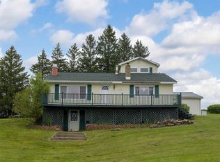 11142 Sharp Rd, Waterford, PA 16441