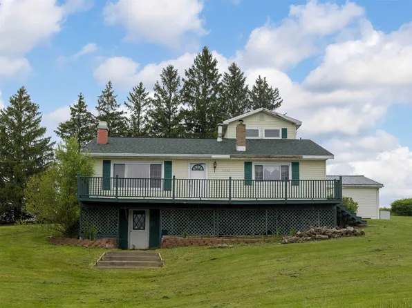 11142 Sharp Rd, Waterford, PA 16441