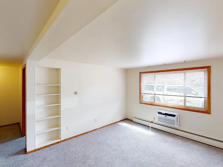 5021 Old Middleton Rd — Photo 3