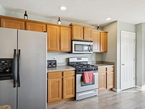 5th image of 2237 Saint Charles Ave