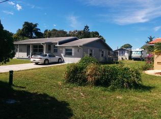 780 Orchard Ln, Englewood, FL 34223