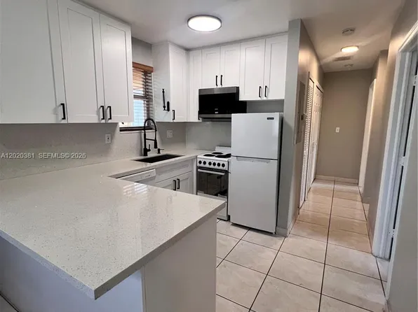 16940 SW 94th Ave #0, Miami, FL 33157
