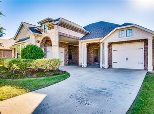 1204 Ponderosa Dr, Aubrey, TX 76227