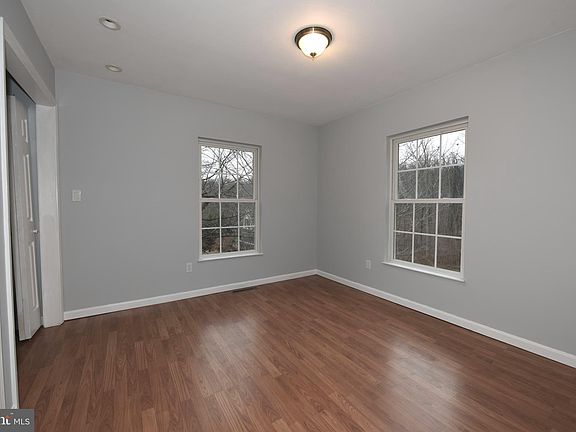 3rd image of 10207 Cobbler Ln