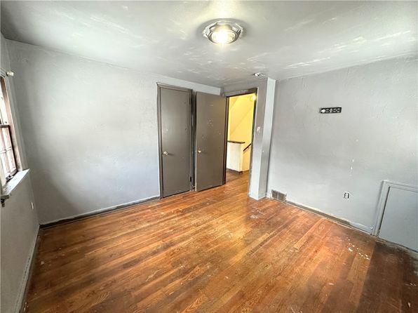 pittsburgh-pennsylvania-11417857 picture