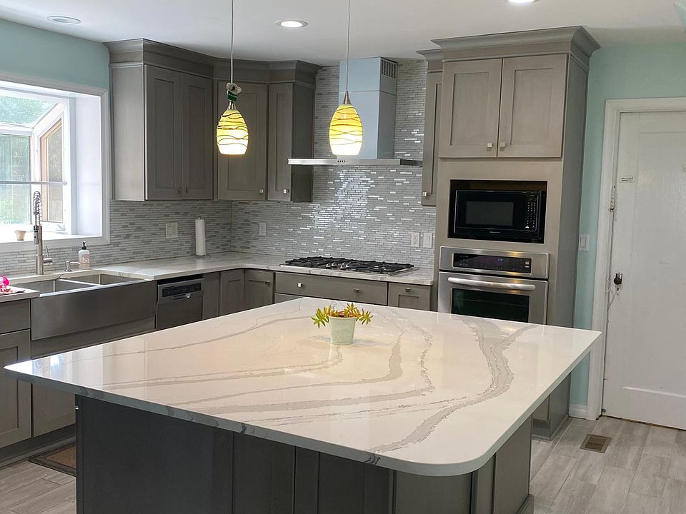 Kitchen with Quartz counters