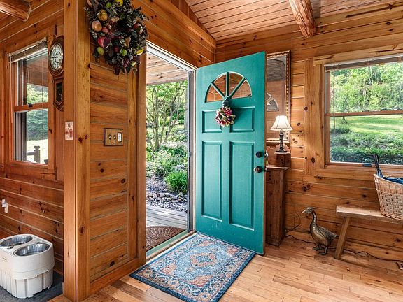 5th image of 31280 Anglebrook Ln