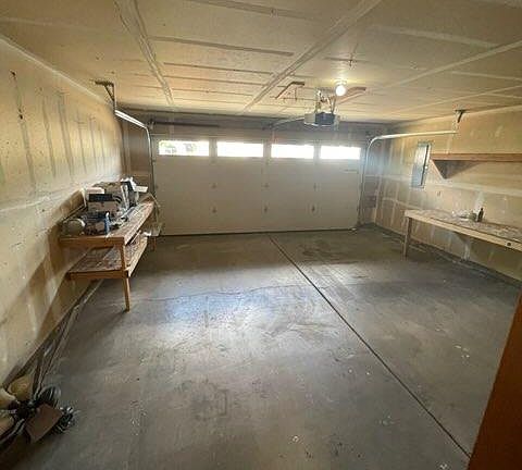 Spacious Garage