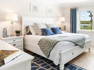 305 Goodlette Frank Rd S #C204, Naples, FL 34102