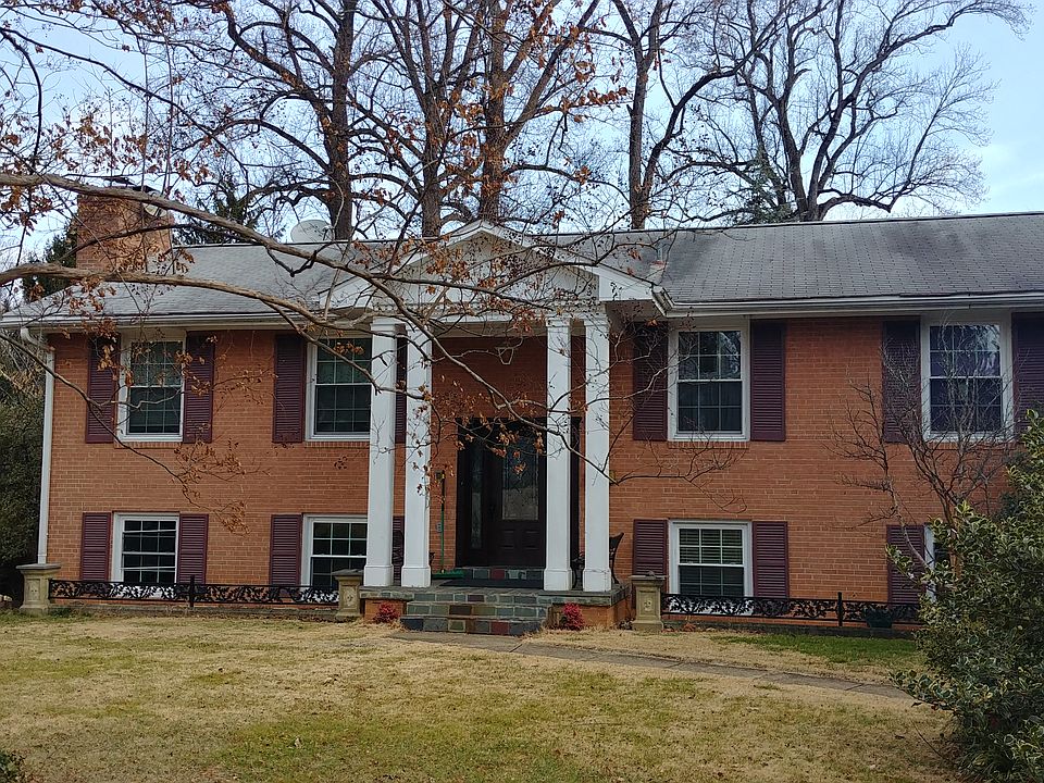 1st image of 2623 Woodley Pl