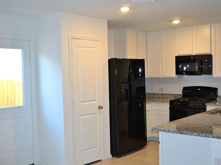 1230 Cherrybark Dr — Photo 5