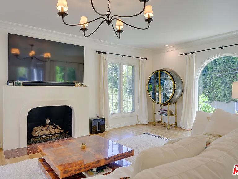 1007 Carol Dr — Photo 6