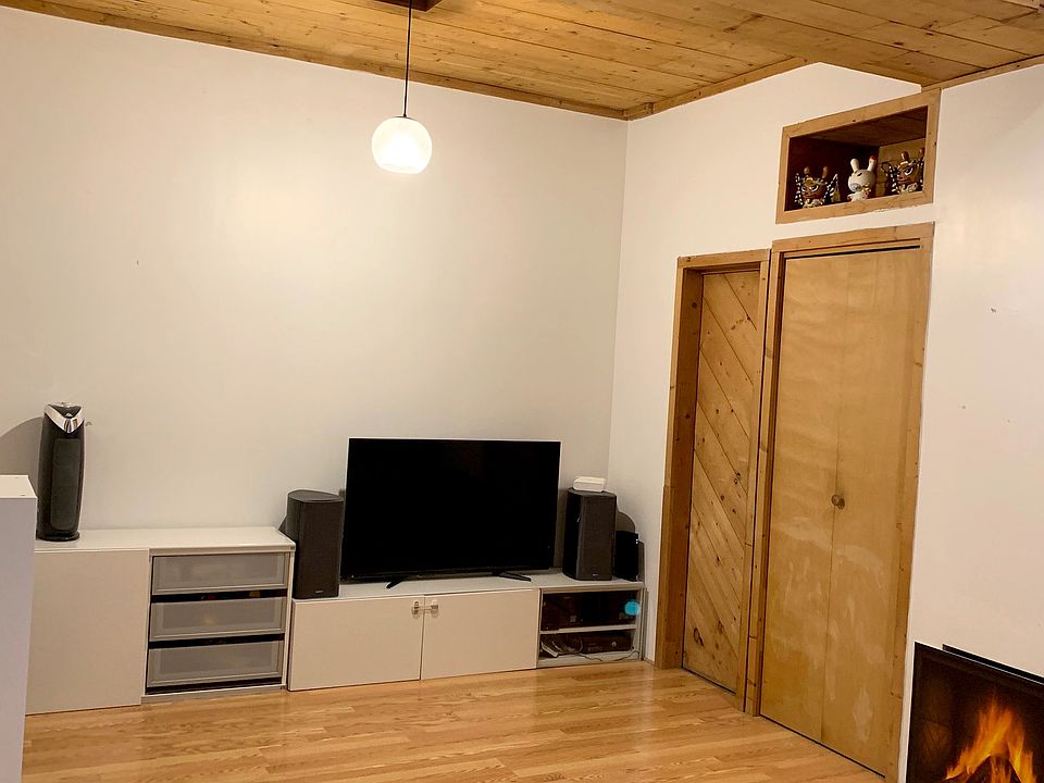 1st image of 9309 43rd Ave Floor 1