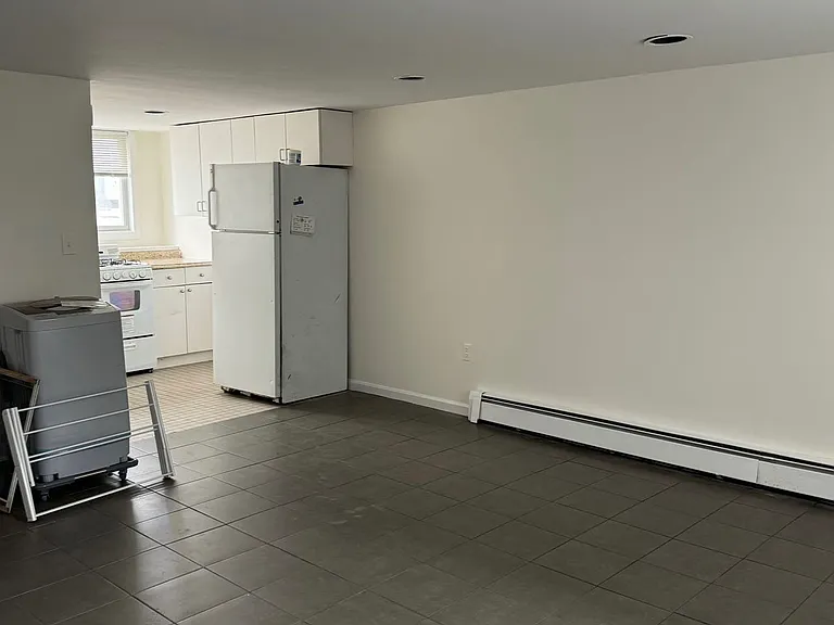 2 Hingham St #2B — Photo 10