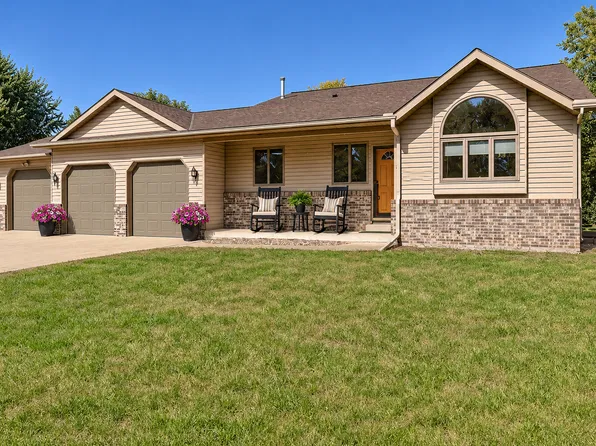 606 Columbus Ave S, New Prague, MN 56071
