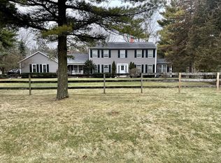 111 Swarthmore Ct, Woodstock, IL 60098