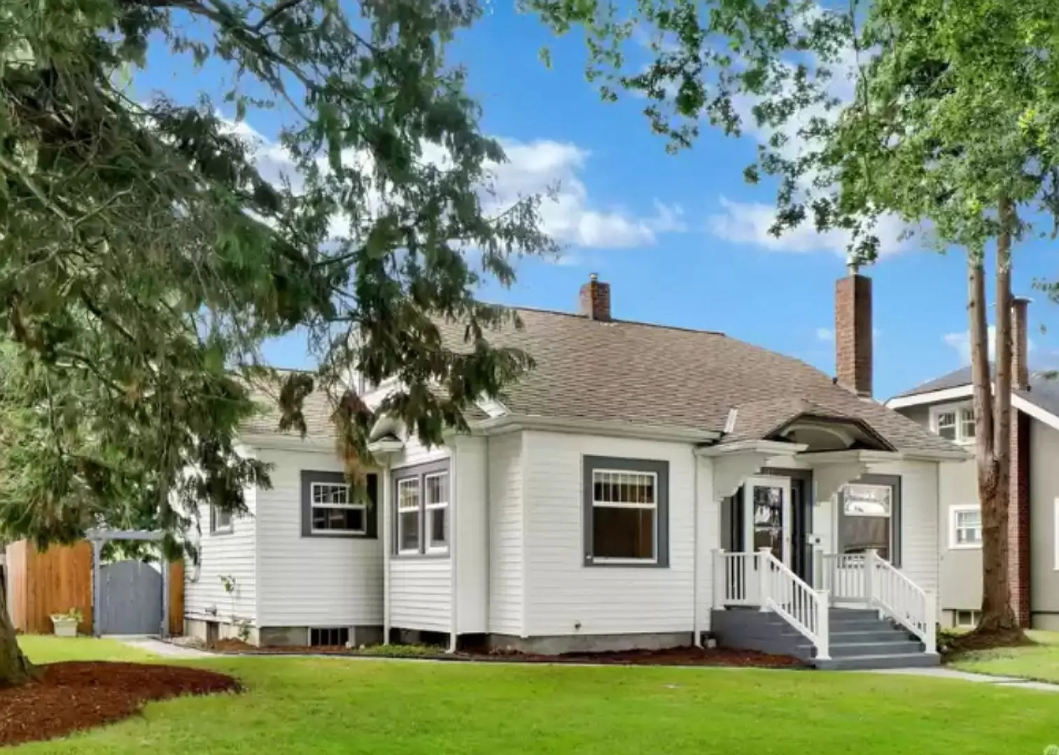 3 Bedroom, 1 Bathroom Home in Lynden — Photo 1