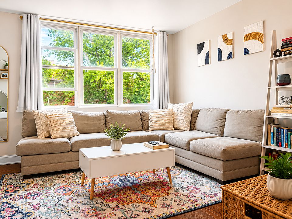 1st image of 673 Metropolitan Ave APT 2