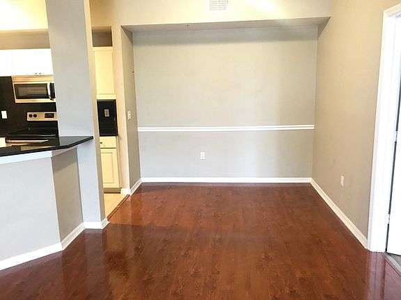 2nd image of 5566 Metrowest Blvd APT 307
