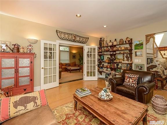 5th image of 27 Davis Ln