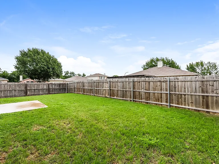 5312 Newcastle Ln — Photo 16