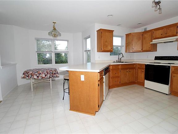 5th image of 1814 Blush Dr