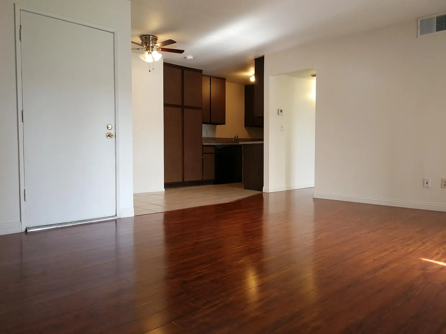 24592 Canada St — Photo 3