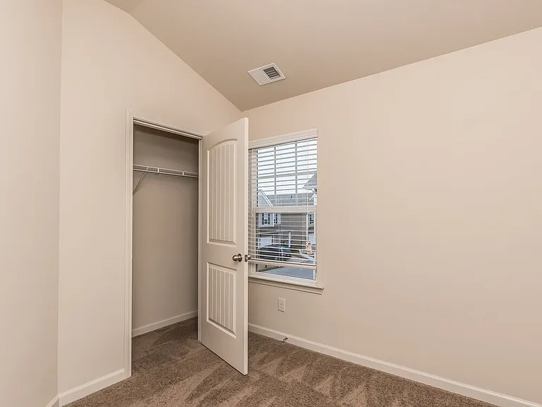 98 High Point Way — Photo 12