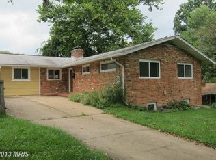 9914 Pinehurst Ave, Fairfax, VA 22030
