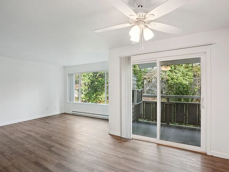 Images Springcreek Apartments — Photo 38
