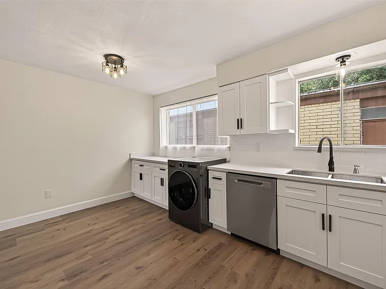 7714 Renwick Dr #M67 — Photo 9