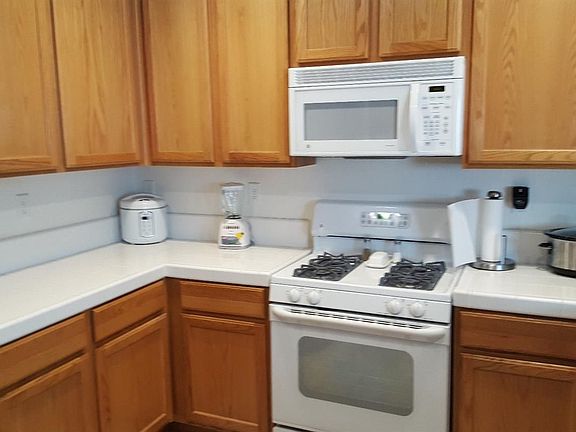 2nd image of 2416 Rose Arbor Dr