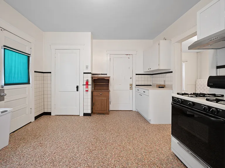 64 West St #2 — Photo 2