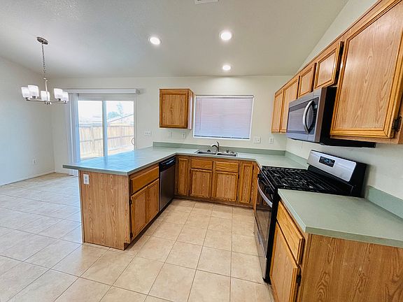 3rd image of 11474 Villa St