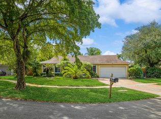 8686 SW 51st St, Fort Lauderdale, FL 33328