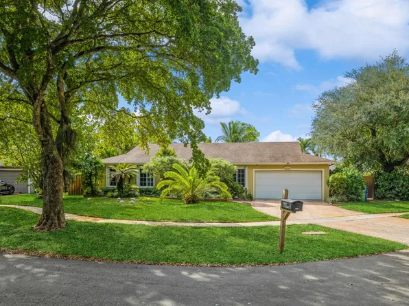 8686 SW 51st Street, Cooper City, FL 33328