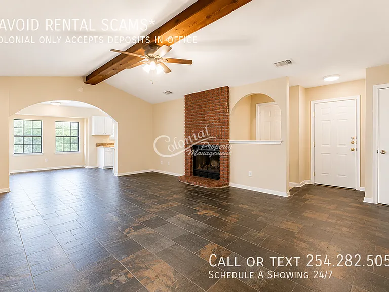 2408 Hidden Hill Dr — Photo 3