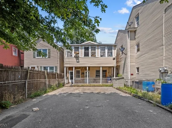 79 N 1St St, Paterson City, NJ 07522